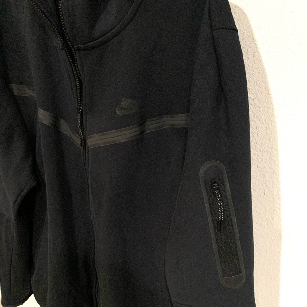 Nike Men's Tech Fleece Black Zip-Up Hoodie, XXL, CU-4489-010 - Picture 5 of 9